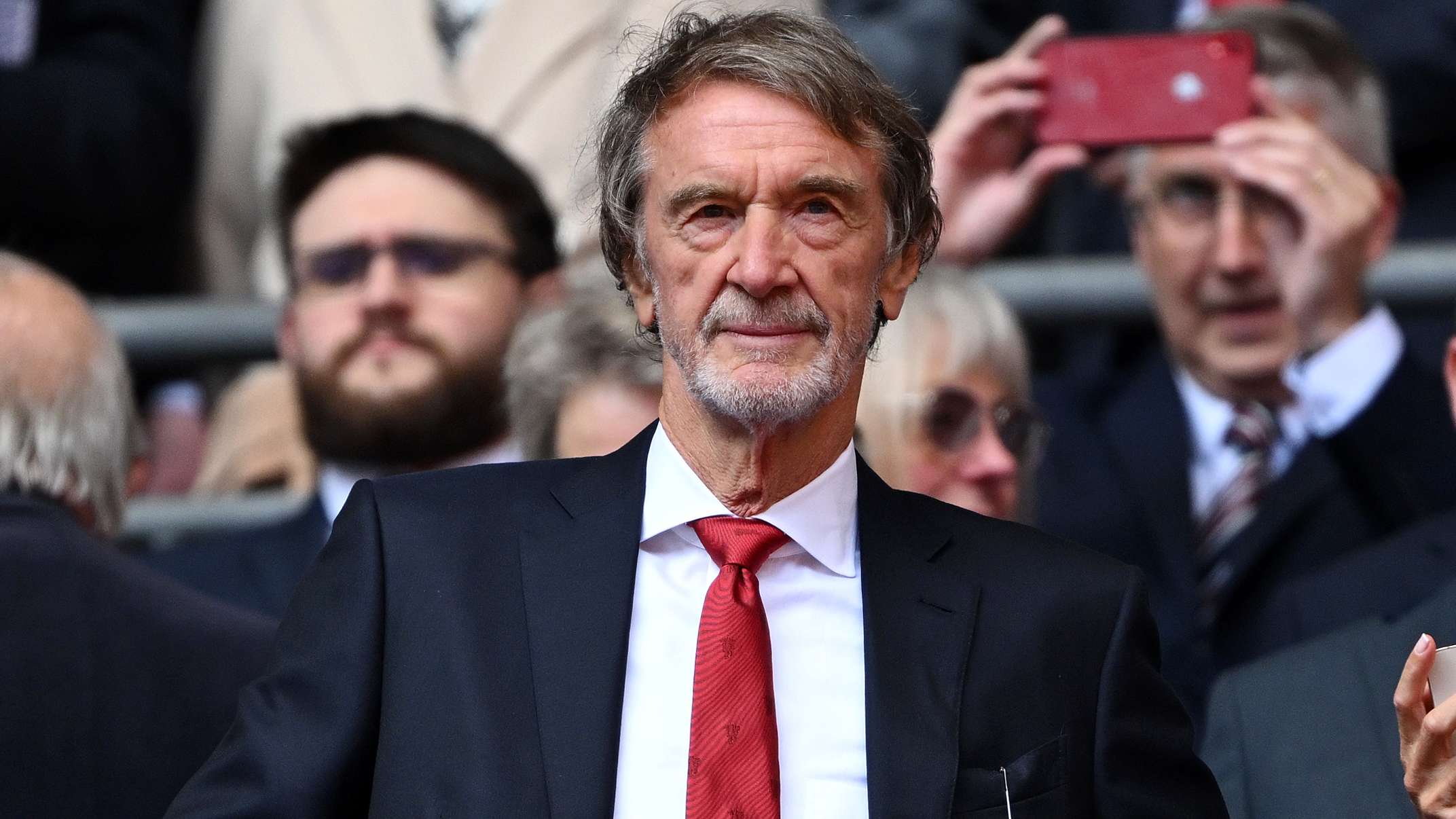 她不仅在国 她不仅在国